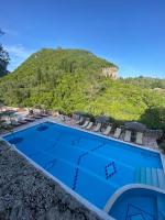 Acapulco Seaside Pool Bar and Apartments - B&B