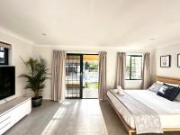 B&B Mount Ommaney - Luxury private room staying in Westlake QLD 4074 - Bed and Breakfast Mount Ommaney