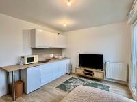 Studio cosy - 15 minutes from Paris and CDG Airport - B&B Le Blanc-Mesnil