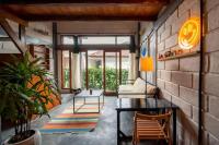 Surf Loft with Private Kitchen and Shared Pool Canggu - B&B