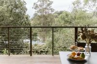 B&B Maleny - "On Burgum Pond" Cottages - Bed and Breakfast Maleny