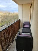 Appart 3 chambres-Gare 1 min-Disneyland Paris 6 min - B&B Bussy-Saint-Georges