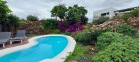 Private villa with pool in Lajares - B&B Lajares