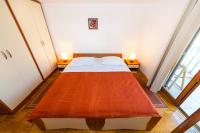 Apartamento de 1 dormitorio con balcón y vistas al mar