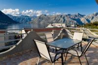 B&B Kotor - Sea and Nature View Flat w Balcony in Kotor - Bed and Breakfast Kotor