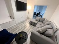 B&B Liverpool - No. 51 - Modern 4 bed - Bed and Breakfast Liverpool