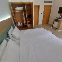 Camera Matrimoniale Deluxe (2 Adulti + 1 Bambino) 