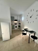 Neuwertiges Apartment mit schnellem WLAN, Glasfaser, Kostenlose Privatparkplatz auch für Transporter geeignet R24 - Chambres d'hôtes Freiberg am Neckar