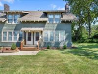 Chic 2br Duplex Free Parking Near Hospitals - B&B Des Moines