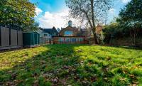 Ealing Residency - B&B London
