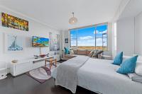 Centennial Park Light filled Modern Studio - B&B