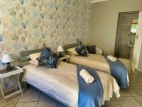 B&B Langebaan - Room in Apartment - Cozy Crner, home away from home, mere 100m away from pristine beaches - Bed and Breakfast Langebaan