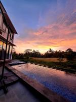 Maple Ridge Ubud Villas - Private Pool & Rice Field View - Chambres d'hôtes Ubud
