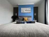Coastal Comfort, Seaside Flat - B&B