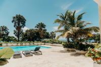 Oceanfront 2 Bedroom With Pool - B&B