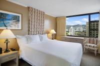 B&B Honolulu - 1BR Waikiki Banyan MTN View Escape - Bed and Breakfast Honolulu