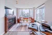 B&B Vancouver - Amazing Views ! Leather Furniture ! Cozy Condo! - Bed and Breakfast Vancouver