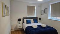 B&B Londra - Chic Two Bedroom Apartment in the Heart of Battersea Modern and Comfy - Bed and Breakfast Londra