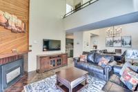 Steamboat Springs Condo: Community Pool & Hot Tub! - Bed and Breakfast Steamboat Springs