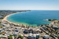 B&B Terrigal - Beach Gallery Townhouse - Bed and Breakfast Terrigal