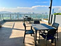 Couple Suite at Neu Suites near Gleneagles - B&B Kuala Lumpur