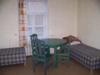 Chambre Quadruple Économique avec Salle de Bains Commune