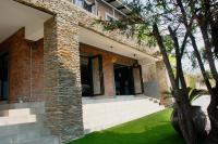 Impecto Guest House - Bed and Breakfast