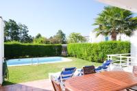 Villa mit 4 Schlafzimmern und Pool