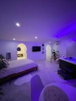 La Suite du clocher - Chambres d’hôtes Noves