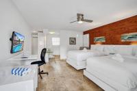 B&B Pompano Beach - Waves Beach Town Cozy Studio Apartment - Bed and Breakfast Pompano Beach