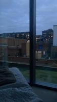 Zimmer mit Kingsize-Bett und Seeblick