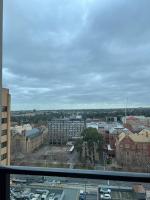 entire 2BR Central Apt 1004 - Chambres d’hôtes Adélaïde