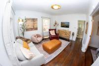 B&B Salt Lake City - Urban Escape by Mountains w/3BR, Wi-Fi, Laundry - Bed and Breakfast Salt Lake City