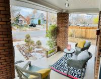 Urban Escape by Mountains w/3BR, Wi-Fi, Laundry - B&B