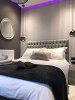 B & K Luxury & Elegant Volos Suite - Bed and Breakfast