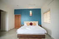 King Room with Balcony
