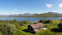 Midt i Lofoten - Bed and Breakfast Allstad