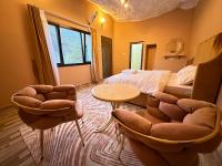 Deluxe Doppelzimmer (2 Erwachsene & 1 Kind)