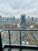 Cozy 2 Bedroom by Eaton Centre Mall - B&B Toronto