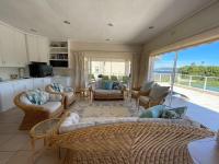 Our Seaside Villa - Walk to R 5 Beach - Chambres d’hôtes Plettenberg Bay