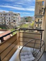 CLUJSTAYS Urban Studios near Iulius Mall - B&B