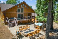 B&B Big Bear Lake - Teddy by AvantStay Majestic Cabin in Big Bear w Balcony - Bed and Breakfast Big Bear Lake