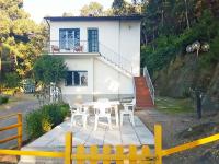 Apartment mit Balkon