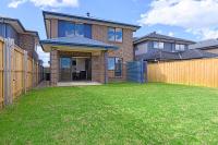 Leppington 5Br house near Woolworths Tran station - B&B Leppington