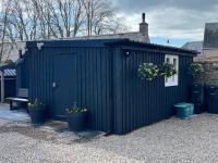 Royal Snug & Wee Snug Cabins - Ferienwohnung Kincardine O’Neil