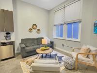 1 BR - 8 min walk to Court Ave District Downtown - B&B Des Moines