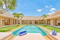 Villa El Gaucho: Brand New 9BDR Prime Location - B&B Seminyak