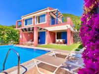 Villa Barbati Pelagos with private pool by DadoVillas - B&B