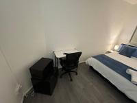 B&B London - Small cozy private bedroom zone1 - Bed and Breakfast London