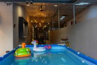 5R4B 15Pax V KTV,KID'S POOL,POOL TABLE NEAR USM,LWE HOSPITAL,SPI ARENA - B&B George Town